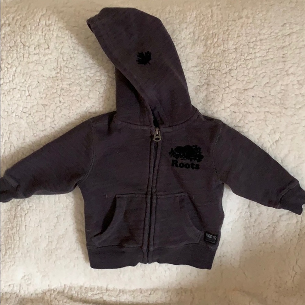 3-6 month Roots sweater